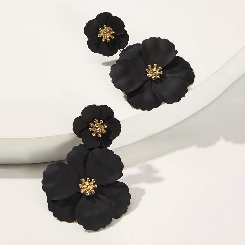 

Double Flower Shaped Stud Earrings 1pair, Black