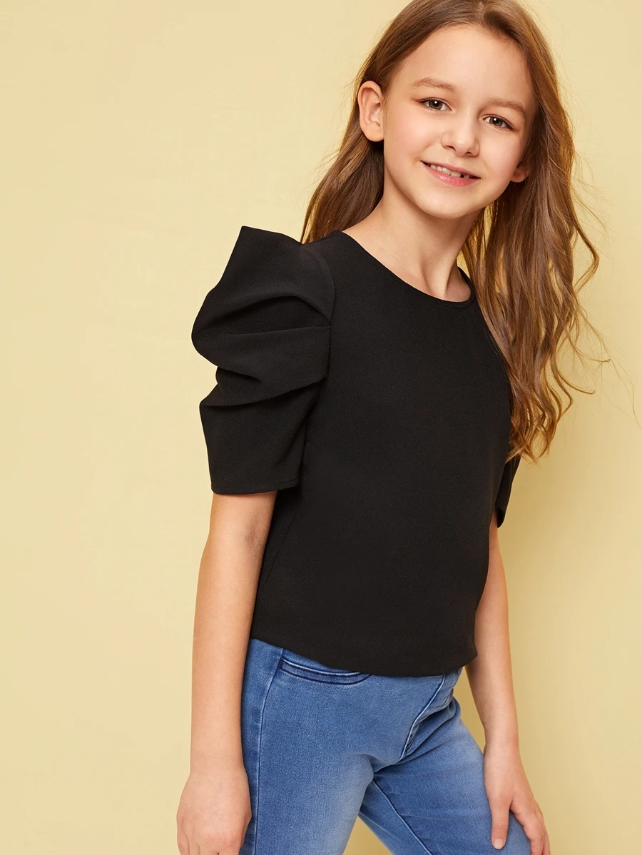 SHEIN Top sólido para niña preadolescente con mangas abullonadas y plisadas. - Negro - Ver 1