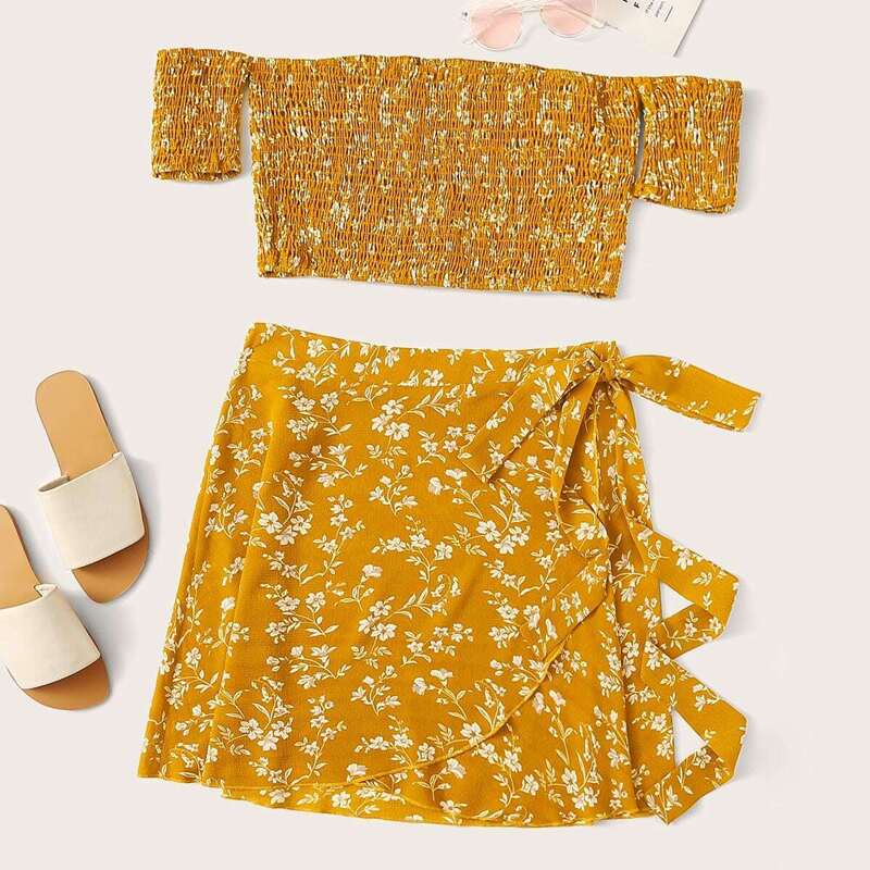 

Plus Off Shoulder Calico Crop Top With Knot Skirt, Yellow