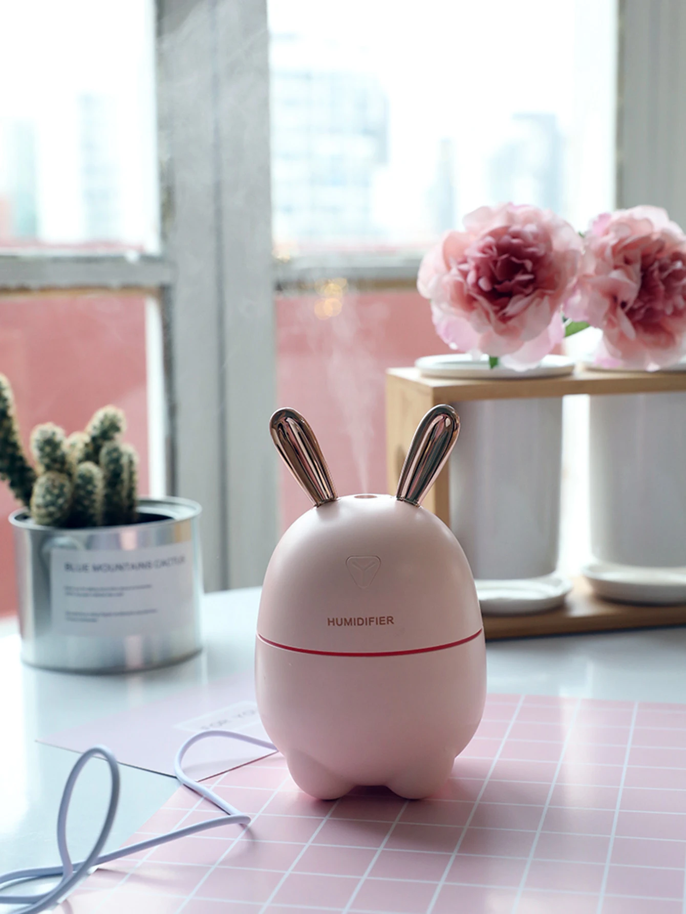 Rabbit Design Mini Desktop Humidifier Rabbit Design Mini Desktop Humidifier