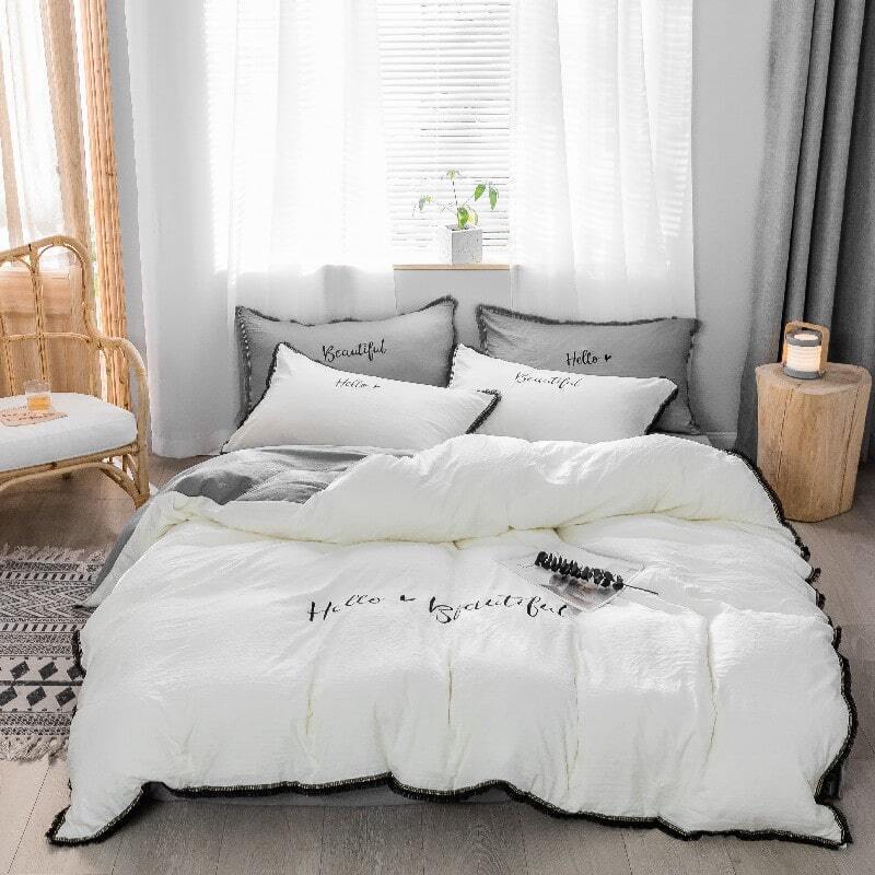 

Letter Embroidery Contrast Trim Sheet Set, White