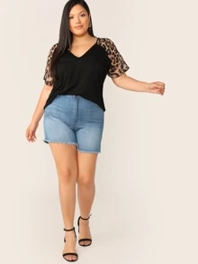 SHEIN LUNE Top de manga raglán de leopardo escote V-grande - Negro - Ver 5