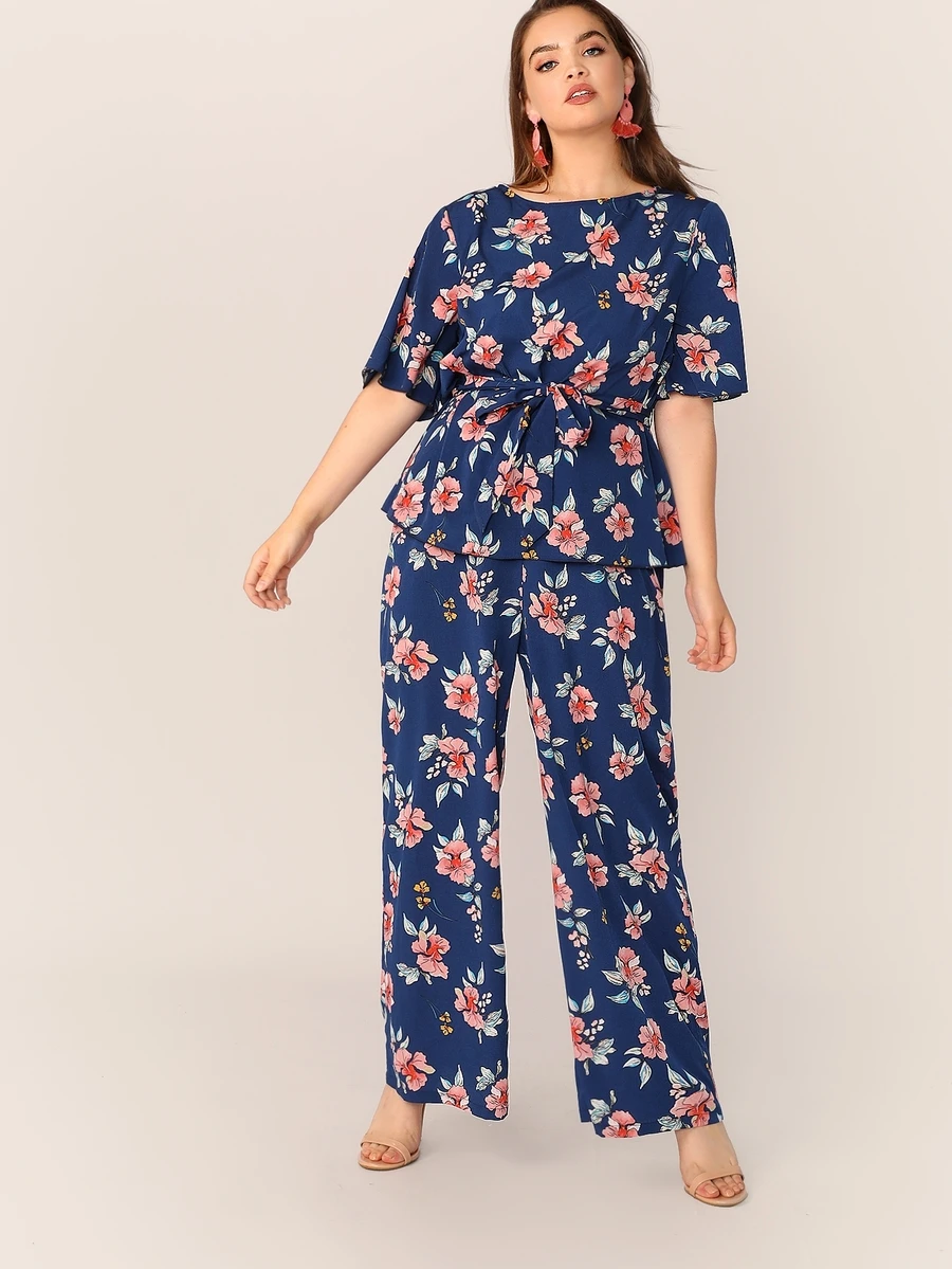 SHEIN 大碼花卉自腰帶上衣和闊腳褲子套裝 - 彩色 - 查看 1