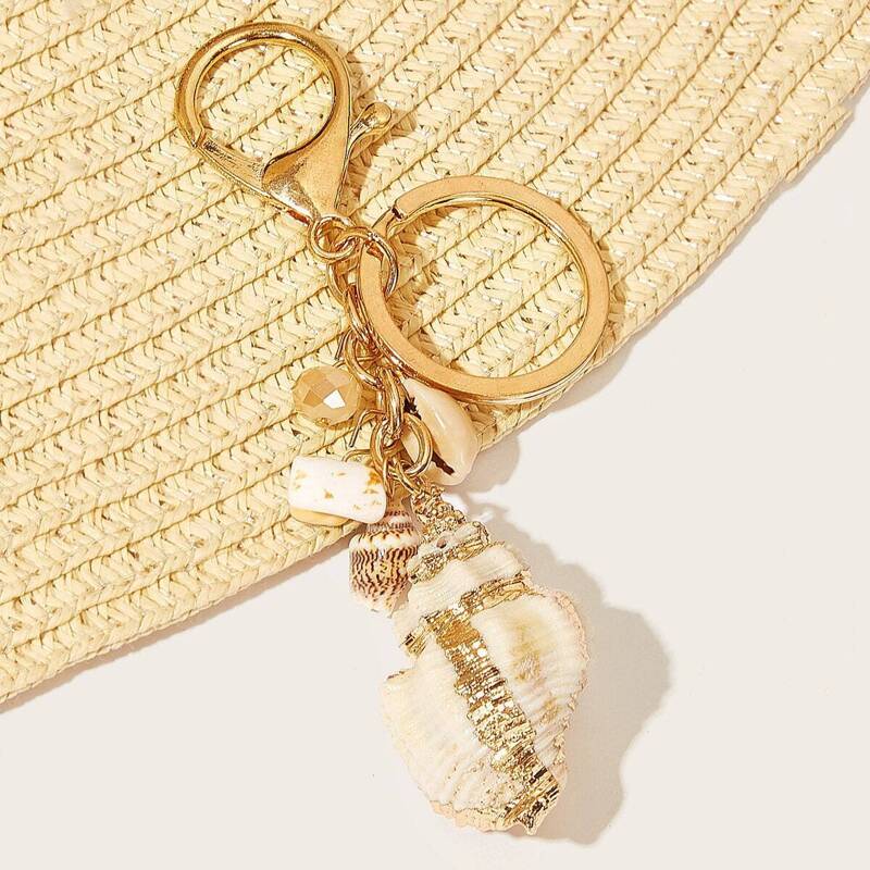 

Shell Shaped Pendant Keychain, Gold