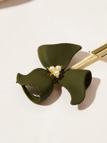 1 Pair Fashionable Floral Pearl Earrings, Suitable For Women's Daily Wear And Gift