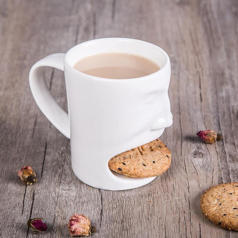 

Solid Hollow Face Mug, White