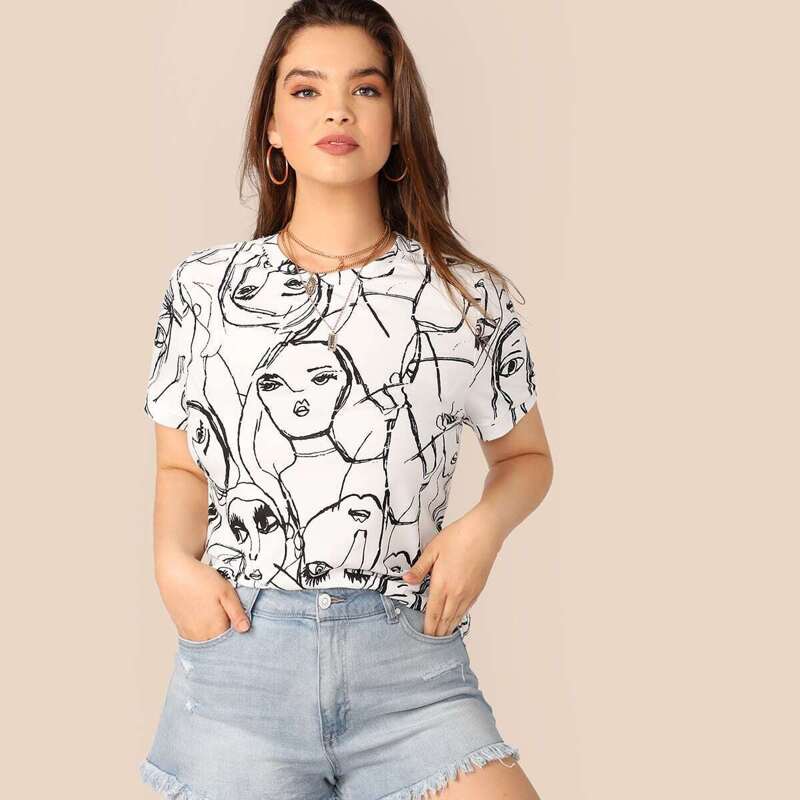 

Plus Figure Print Tee, Black and white