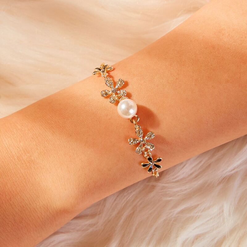 

Rhinestone Flower & Pearl Decor Chain Bracelet 1pc, Multicolor