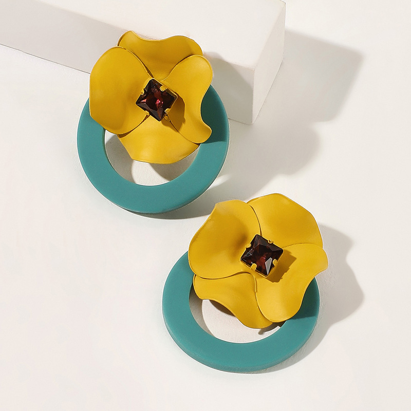 

Flower Decor Ring Stud Earrings 1pair, Multicolor