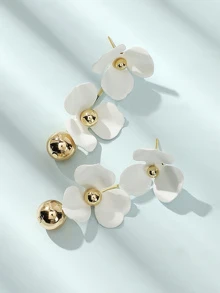 Flower Decor Bar Drop Earrings 1pair - White - View 2
