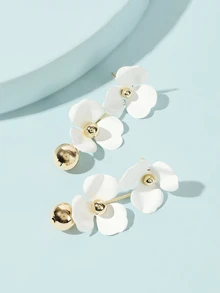 Flower Decor Bar Drop Earrings 1pair - White - View 4