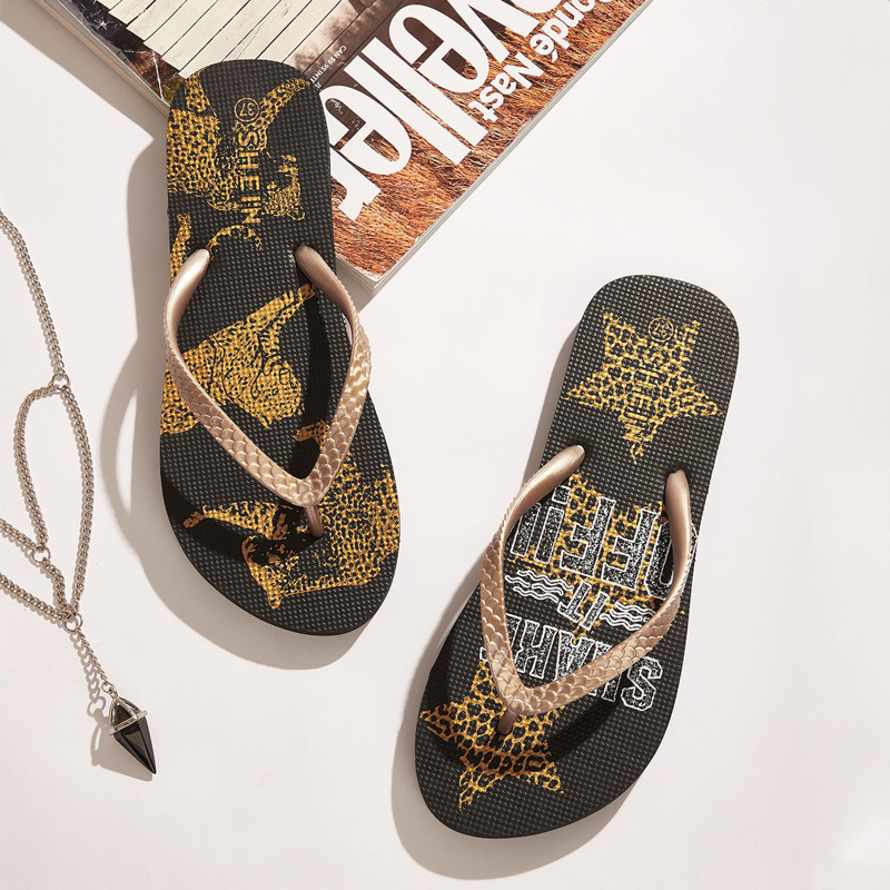 

Letter & Leopard Star Pattern Toe Post Slippers, Multicolor
