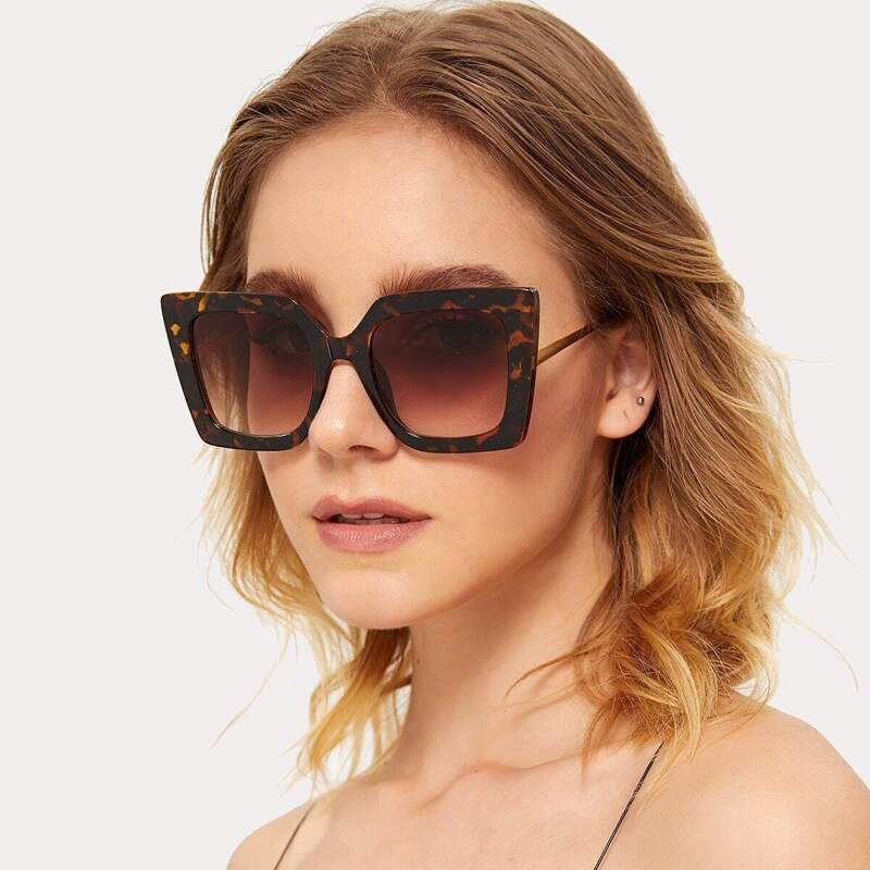 

Tortoiseshell Frame Flat Lens Sunglasses, Brown