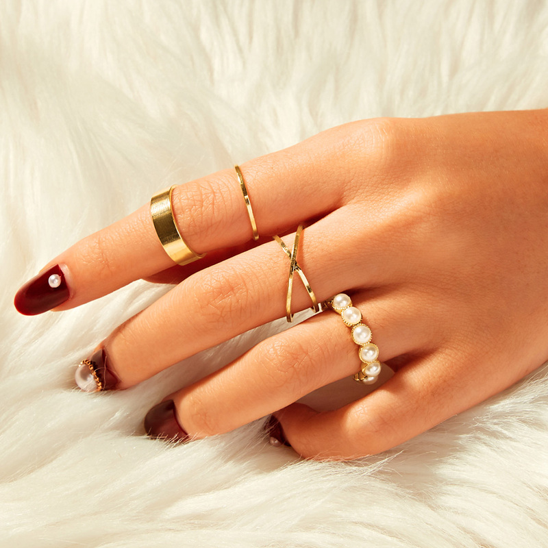 

Faux Pearl Decor Hollow Out Ring Set 4pcs, Gold