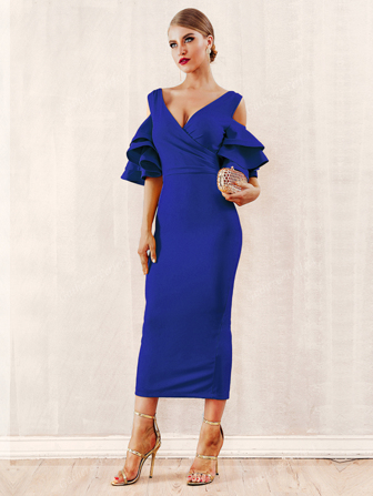 Robe crayon col bardot à manches multicouches