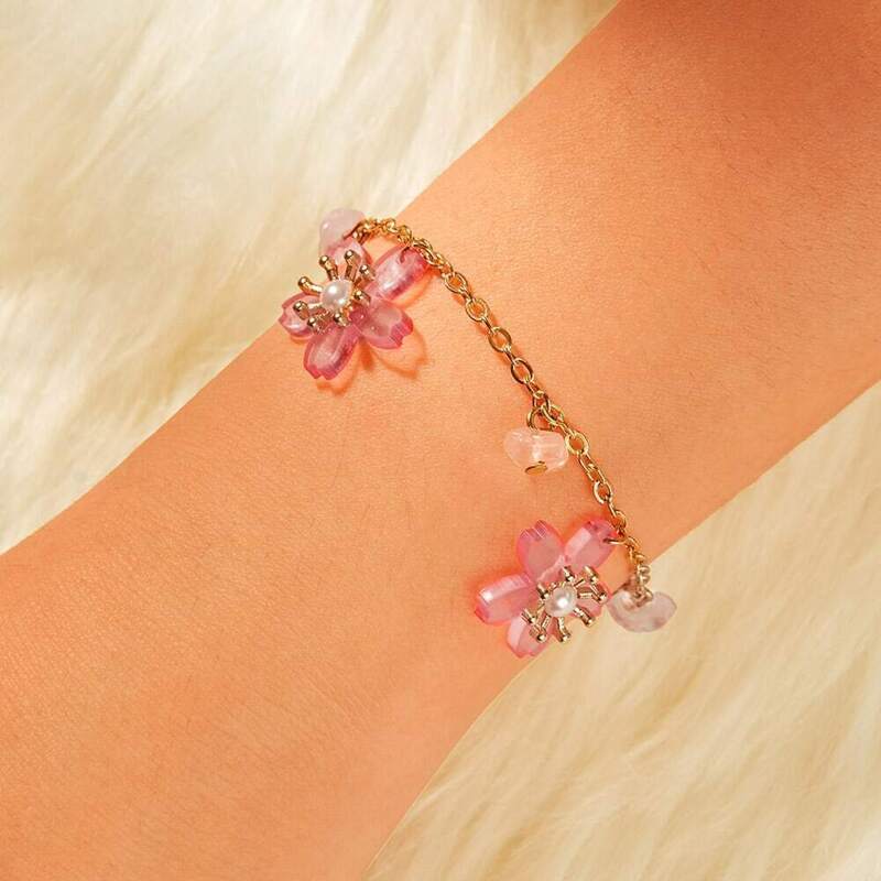 

Floral Charm Chain Bracelet 1pc, Gold