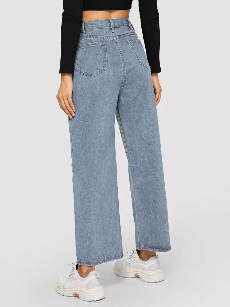 baggy jeans with pockets