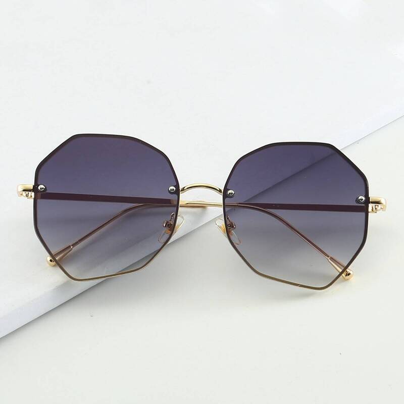 

Irregular Frame Tinted Lens Sunglasses, Purple
