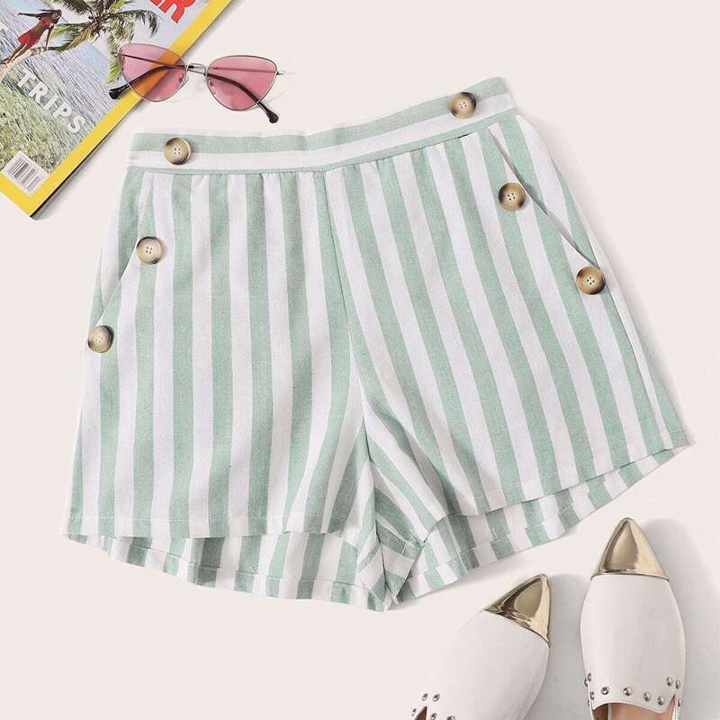 

Double Button Striped Shorts, Green