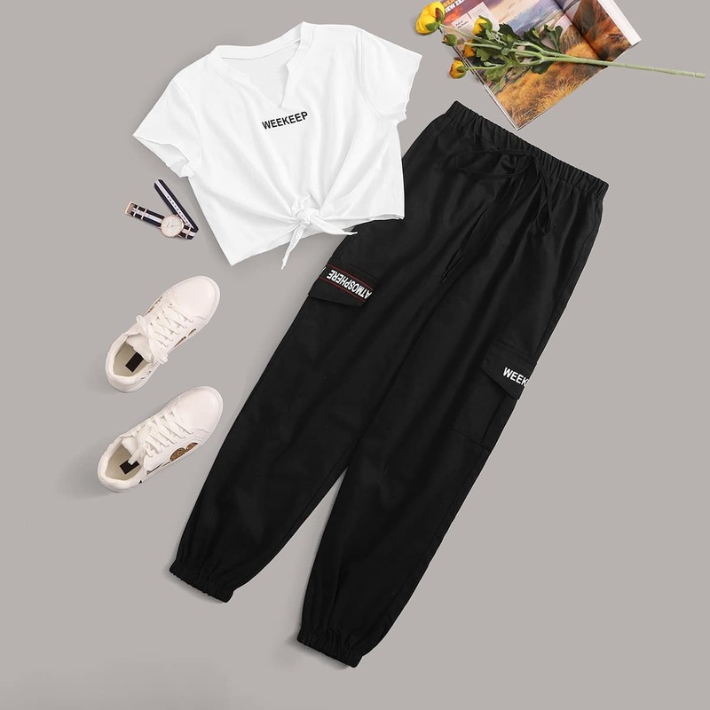 

Letter Graphic Twist Front Tee & Pocket Side Drawstring Pants Set, Black and white