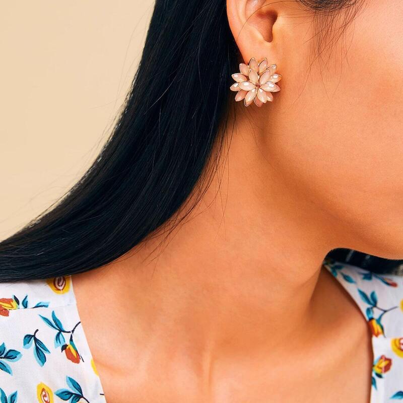 

Flower Shaped Stud Earring 1pair, Pink