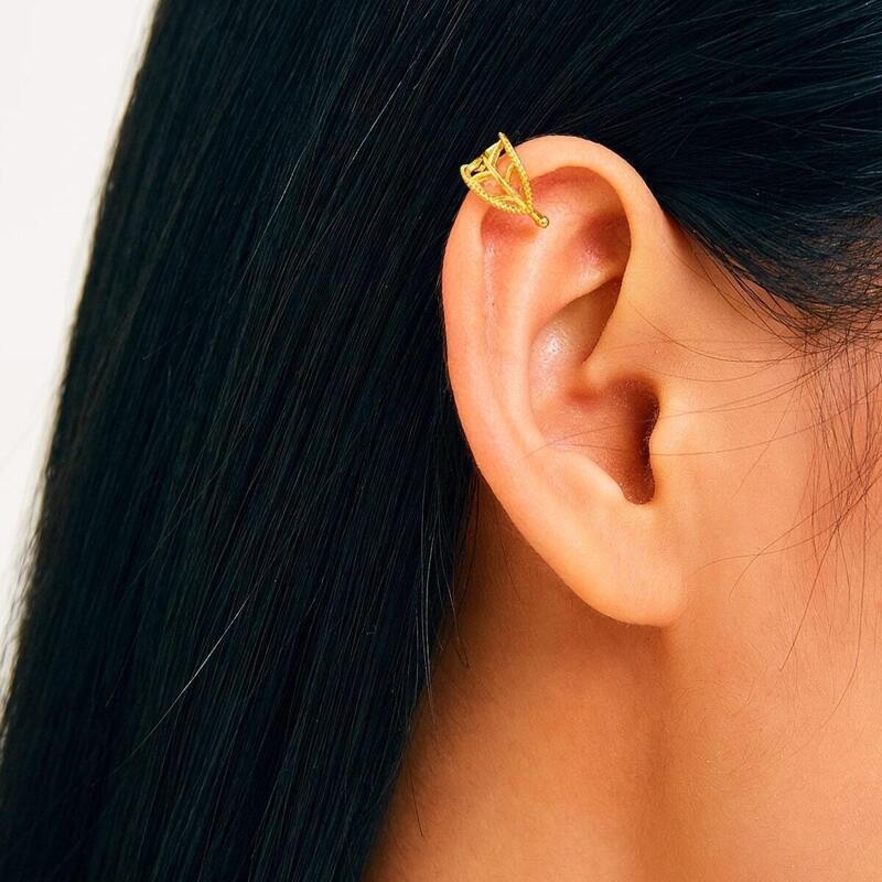 

Hollow Leaf Shaped Ear Clip 1pc, Gold