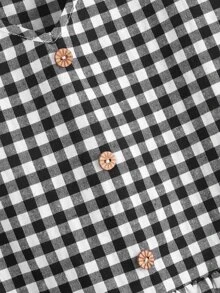SHEIN Top smocked de cuadros con botón delantero - Blanco y Negro - Ver 3