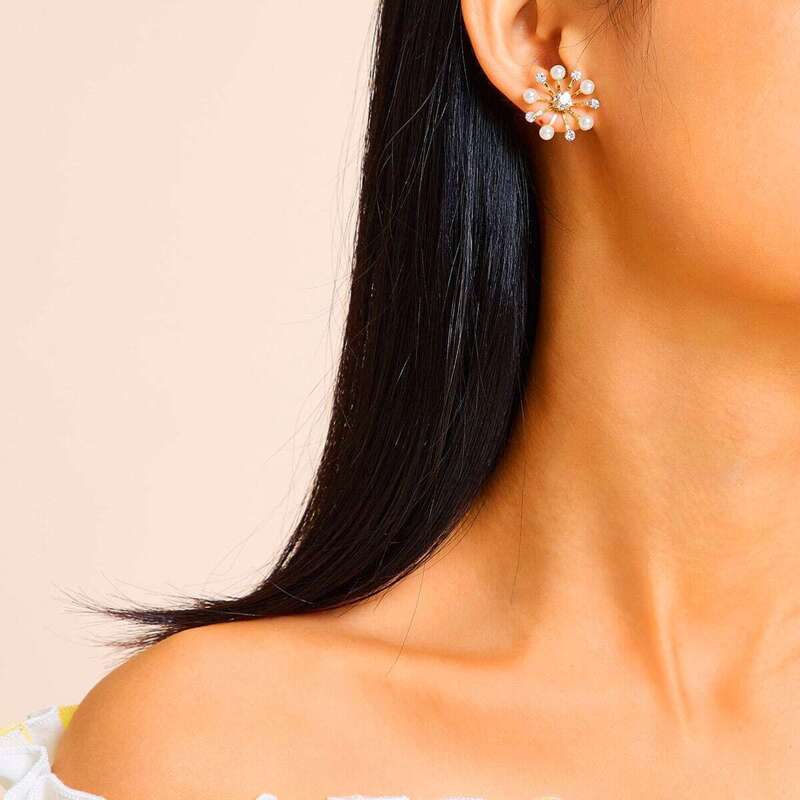 

Faux Pearl & Rhinestone Decor Stud Earrings 1pair, Gold