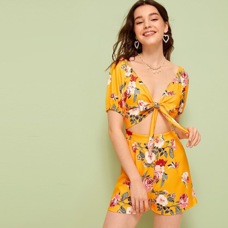 

Floral Print Peekaboo Tie Front Romper, Yellow