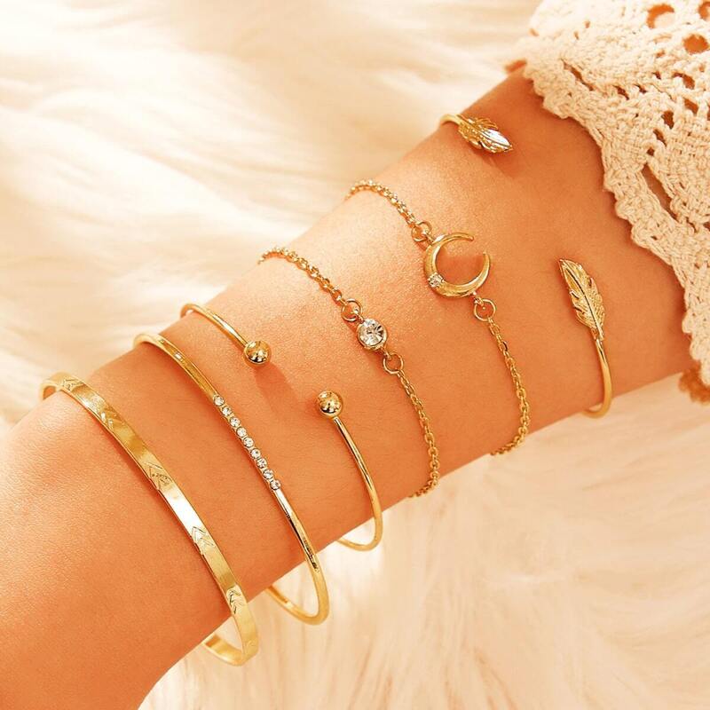 

Rhinestone Engraved Bracelet 6pcs, Gold