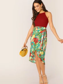 SHEIN Privé Solid Form Fitting Halter Top - Burgundy - View 5
