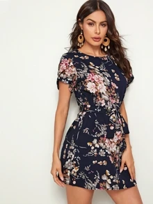 SHEIN 印花花瓣袖繫腰帶連衣裙 - 藏蓝色 - 查看 4