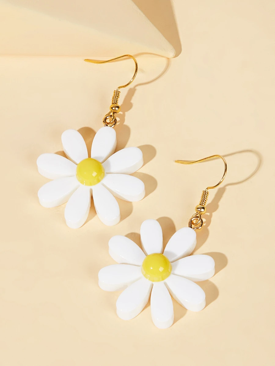 1pair Fashionable Y2k Style Daisy Pendant Dangle Earrings For Women, Party Personalized Birthday Gift