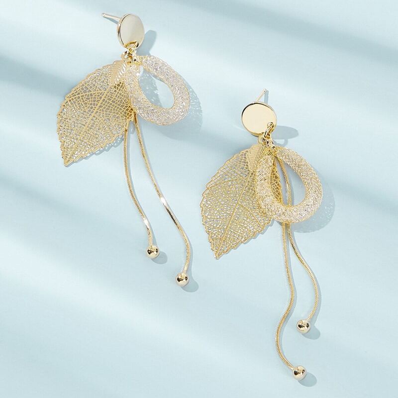 Leaf & Mesh Decor Fringe Drop Earrings 1pair, Gold