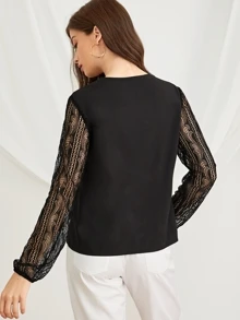 Blus Kontras Lace Plain Hitam Casual - Hitam - View 2