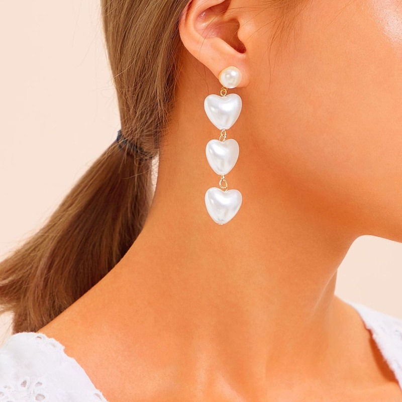 

Triple Heart Drop Earrings 1pair, White