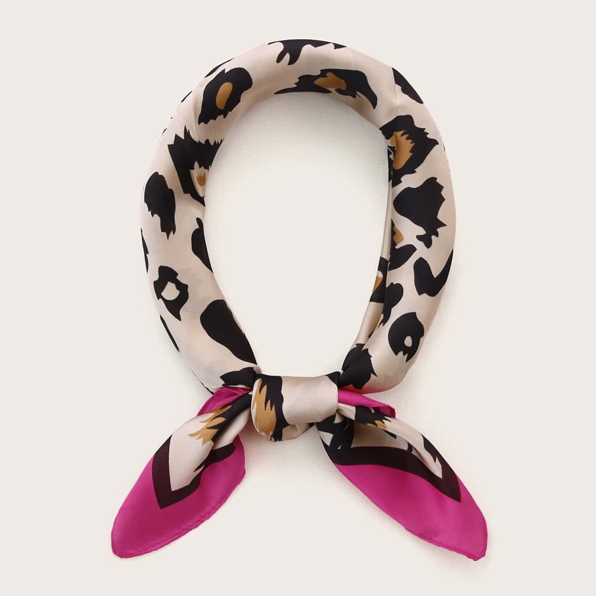 

Leopard Pattern Bandana, Multicolor