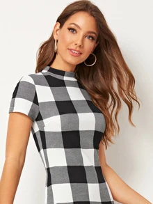 SHEIN Essnce 格紋小高領開衩窄身洋裝 - 黑與白 - 查看 4