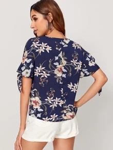 SHEIN 花卉圖案結飾開衩袖上衣 - 藏蓝色 - 查看 2