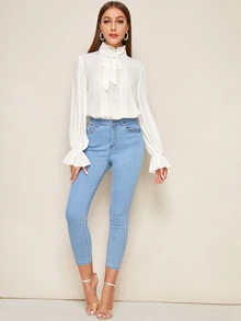 BizChic 荷葉袖蕾絲花邊木耳邊繫帶領上衣工作服 - 白色 - 查看 4