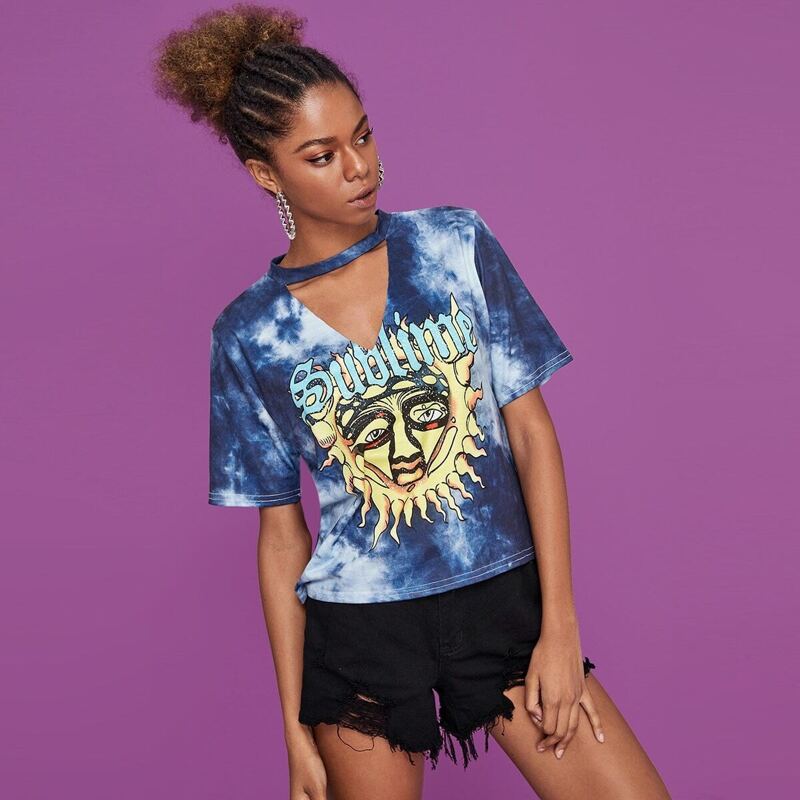 

Sun & Letter Print Choker Neck Tie Dye Tee, Multicolor