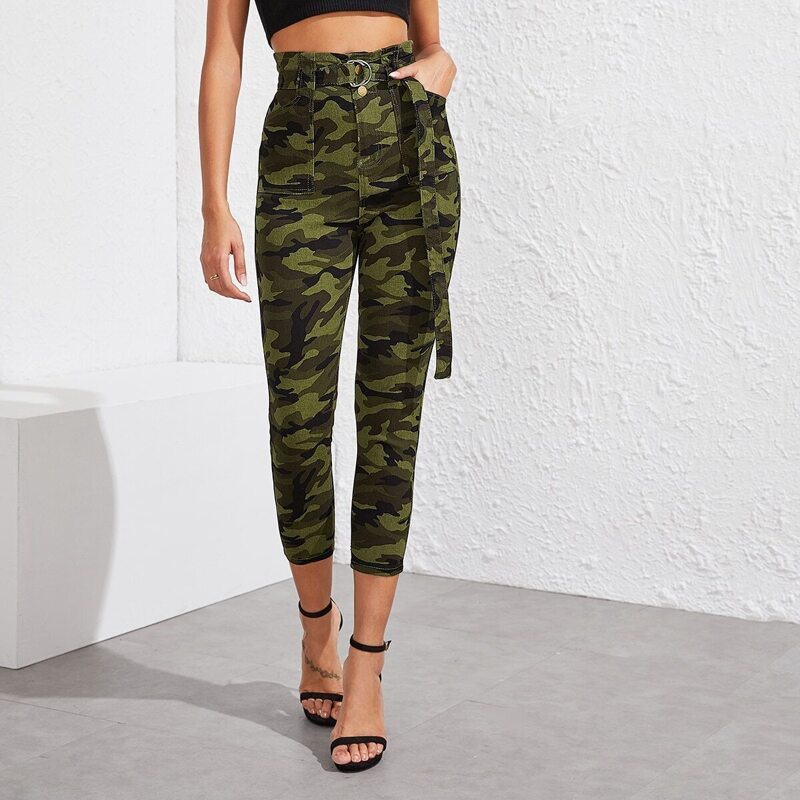 

Camo Print Belted Crop Jeans, Multicolor