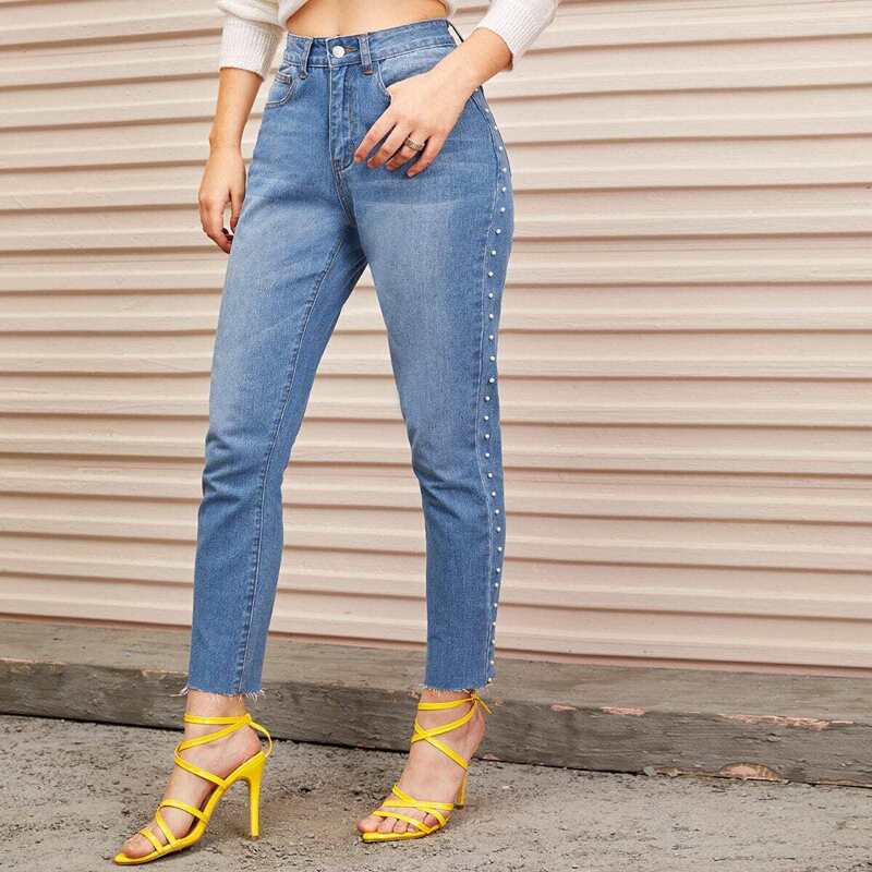 

Pearl Beaded Bleach Wash Mom Jeans, Blue