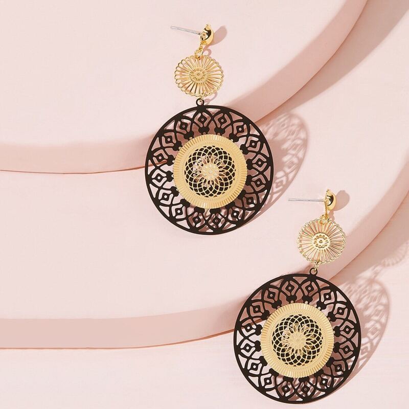 

Hollow Out Flower Drop Earrings 1pair, Black
