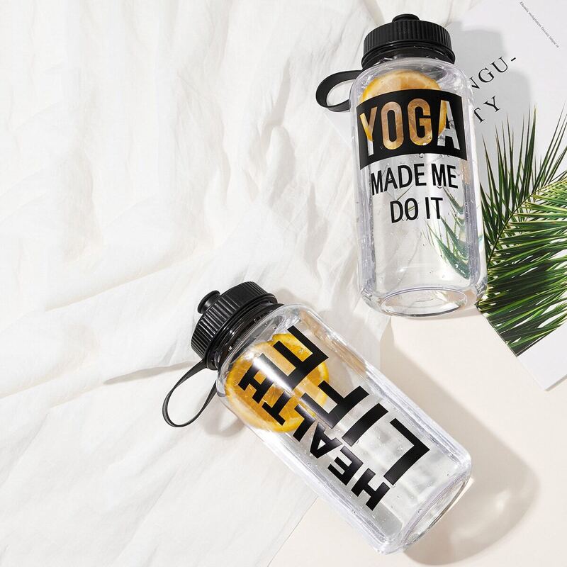 

Random Portable Letter Print Sport Bottle 1pc, Black and white