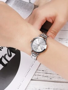 Round Dial Folding Buckle Wrist Watch - Silver - View 4