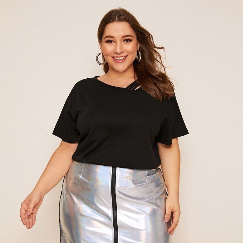 

Plus Cut Out Short Sleeve Tee, Black