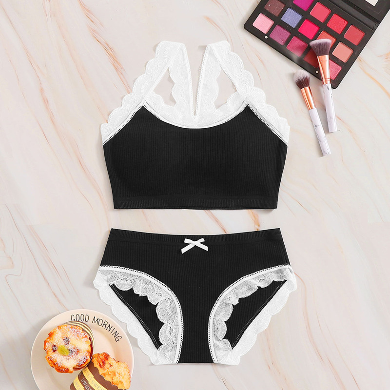 

Scalloped Lace Trim Lingerie Set, Black
