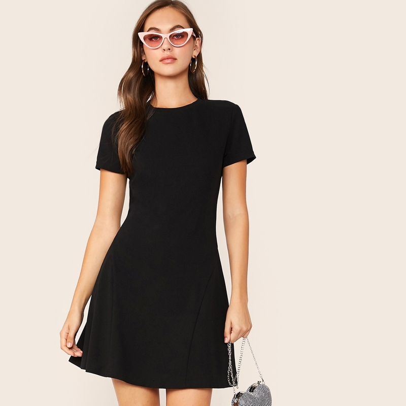 

Zipper Back Short Sleeve Flare Dress, Black