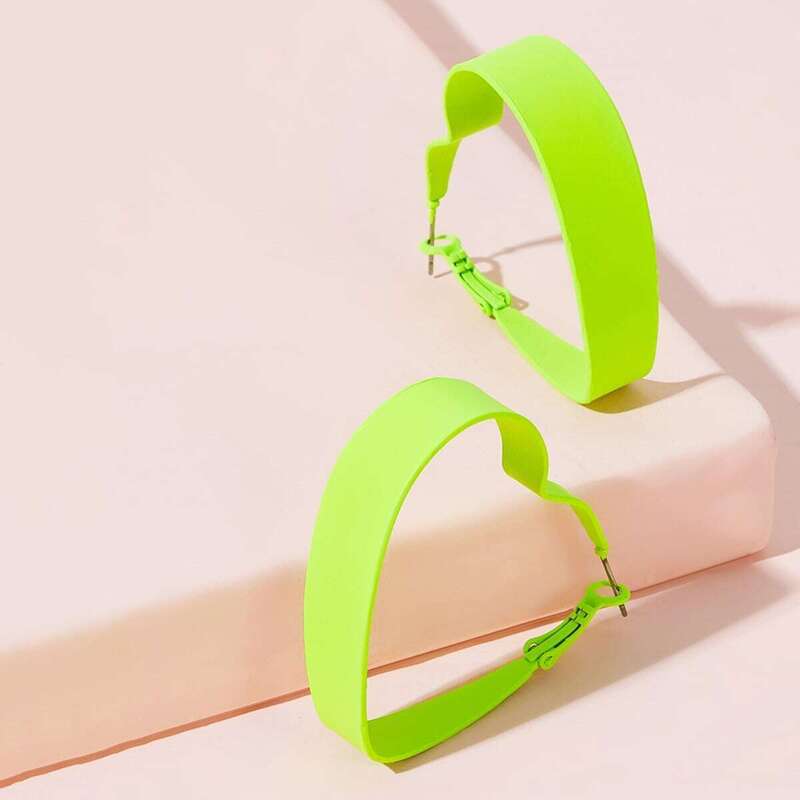 

Heart Shaped Neon Green Hoop Earrings 1pair, Green neon